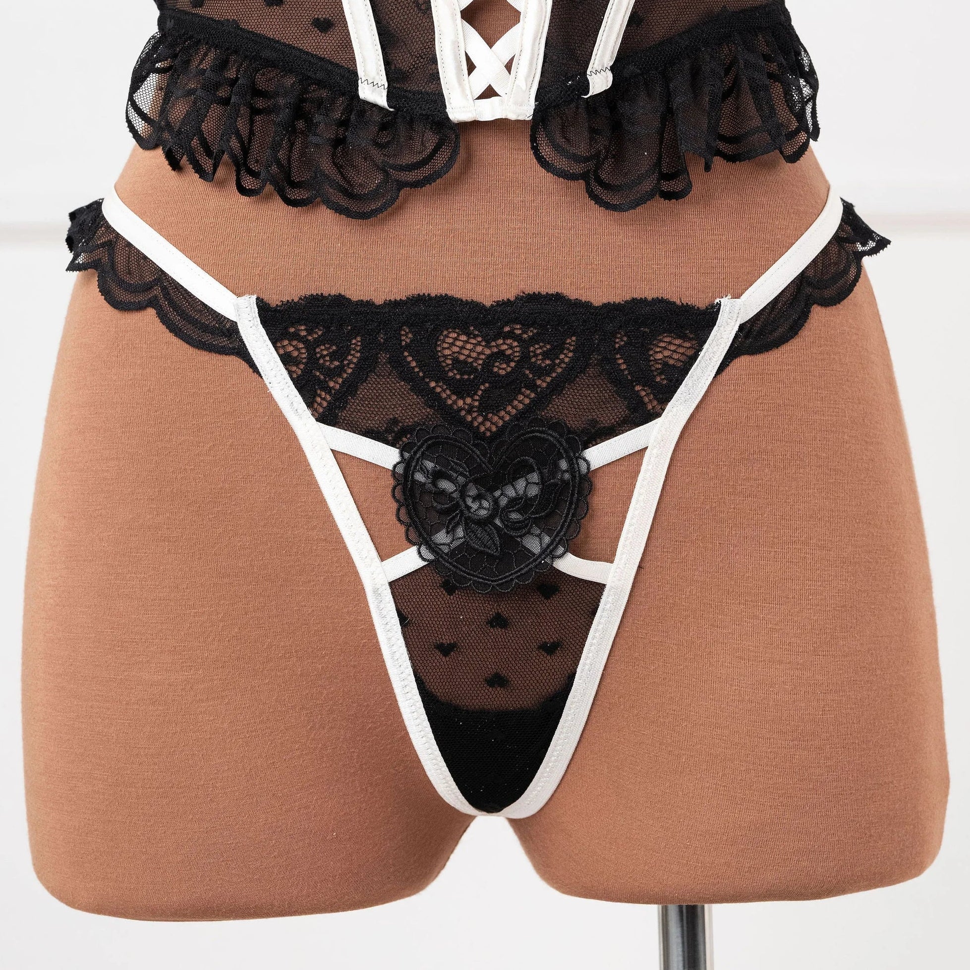 Lacy Scalloped Thong - Black